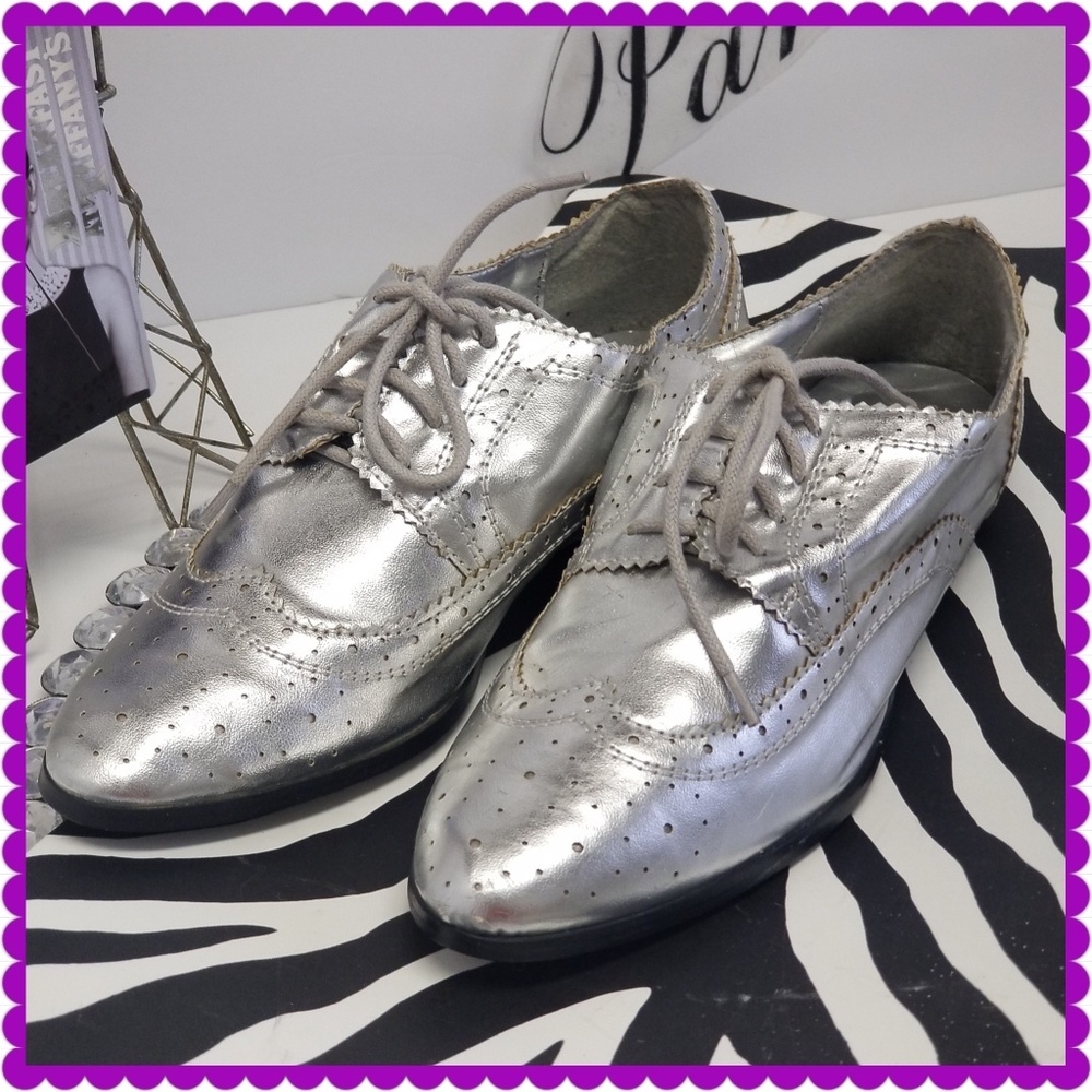 Vintage Silver Metallic Lat flat shoes - Picture 1 of 8